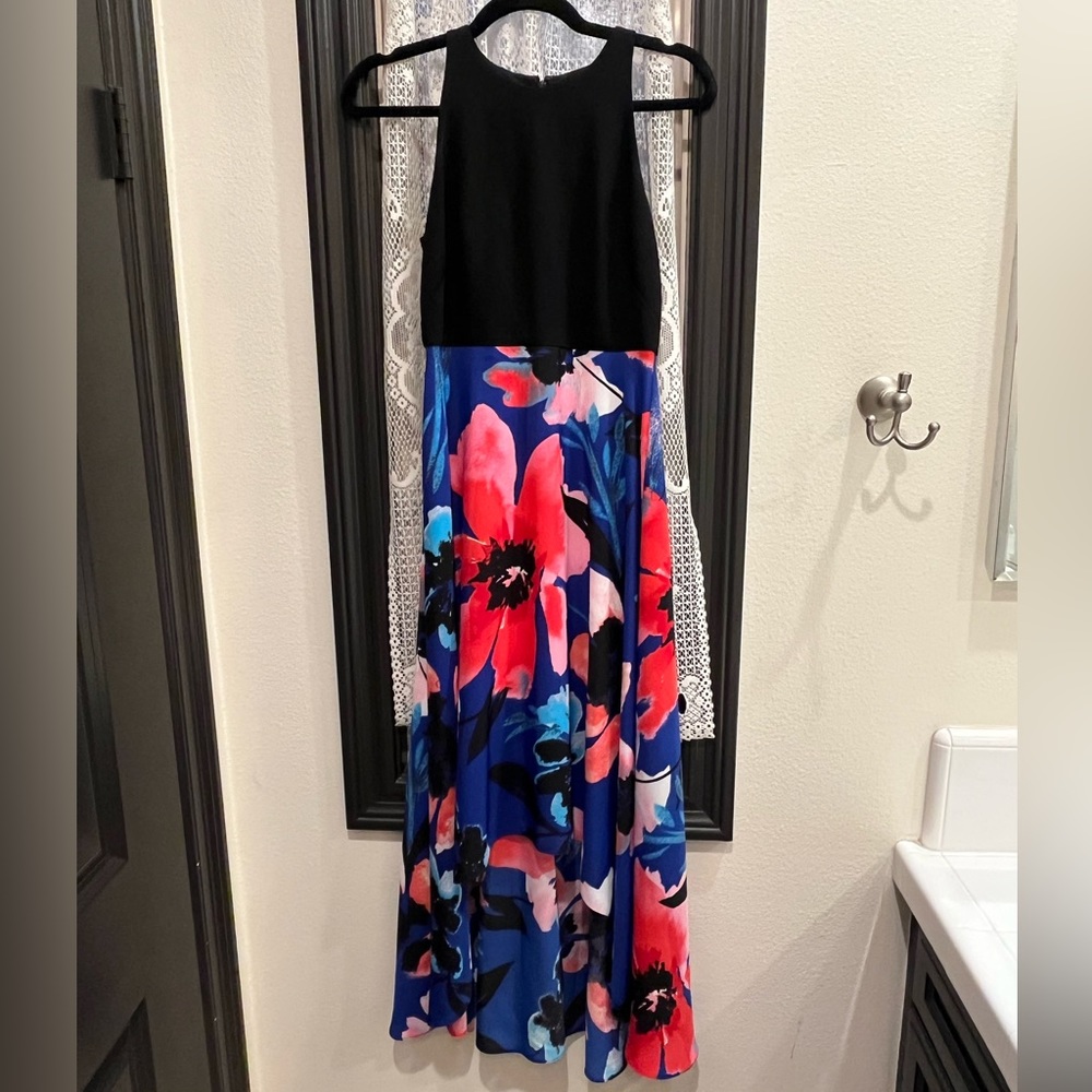Vince Camuto High/Low Sleeveless Dress Black and Floral Contrast Size 2 - Picture 4 of 8